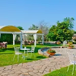 Hotel Antica Masseria Rottacapozza 4*