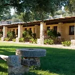 Hotel Antica Masseria Rottacapozza 4*