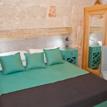 Hotel Antica Masseria Rottacapozza 4*