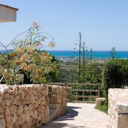 Antica Masseria Rottacapozza מלון 4*
